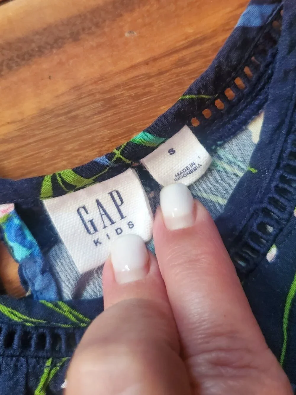 GAP girl's navy floral dress size S